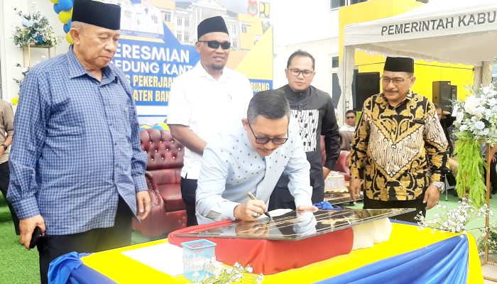 Bupati Banggai Resmikan Bangunan Kantor Dinas PUPR