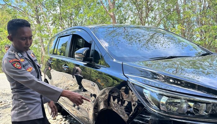 Mobil Dinas Inspektorat Banggai Alami Laka Lantas di Lipatan Ampat