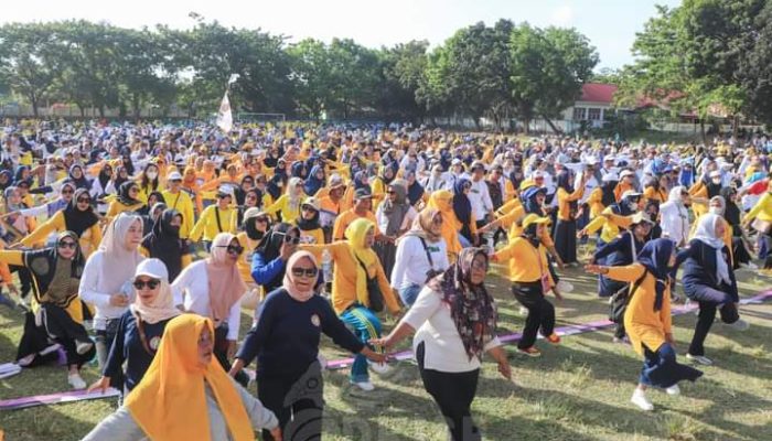 Semangat Guru di Kabupaten Banggai: Ribuan Pendidik Rayakan HUT PGRI ke-79 di Hari Guru Nasional
