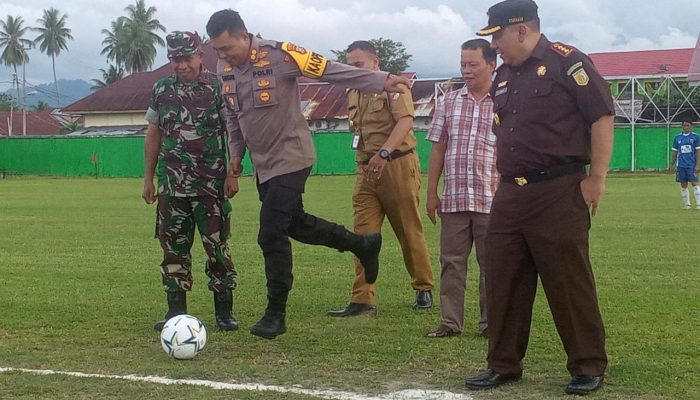 Kapolres Touna Cup Resmi Dibuka, AKBP Ridwan J.M. Hutagaol : Ini Ajang Mencari Pemain Terbaik, Jangan Jadikan Perpecahan