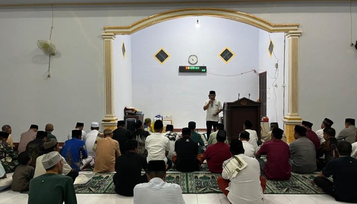 Sekda Banggai Banggai Pimpin Safari Ramadan di Kecamatan Nambo