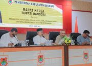 Rapat Kerja Bersama Pimpinan OPD, Bupati Amirudin Instruksikan Percepatan Serapan Anggaran