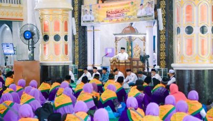 Penuhi Panggilan ke Baitullah, 152 Jemaah Haji Asal Kabupaten Banggai Dilepas Bupati Amirudin