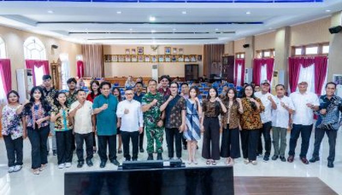 Bupati Banggai H. Amirudin, Lantik dan Kukuhkan Pengurus IMLB Manado Masa Bhakti 2024-2026