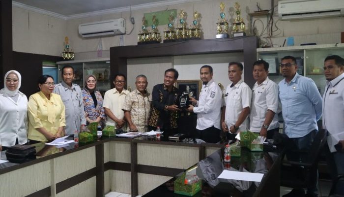 Tingkatkan Produksi Tanaman Padi, Komisi III DPRD Banggai Kunker ke Karawang