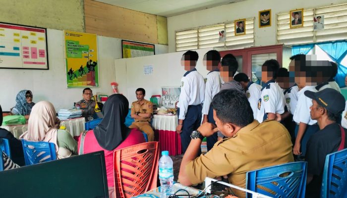15 Pelajar di Luwuk Ditemukan Asik Menghirup Lem Fox.