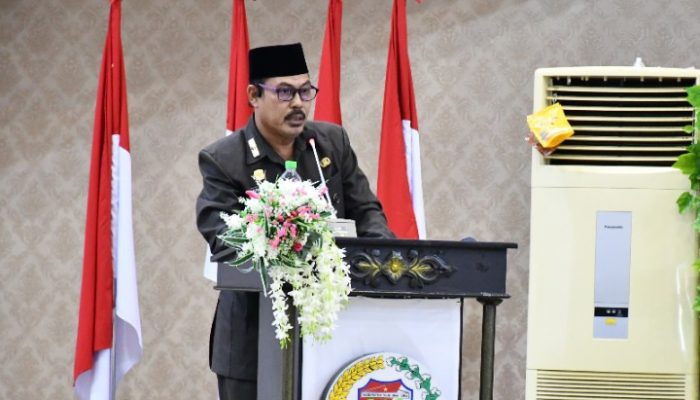 Sekda Bacakan Pidato Pendapat Akhir Bupati, Penetapan Ranperda Perusda Pada Paripurna DPRD Touna