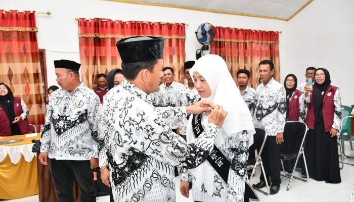 Hajar Lawidu Dikukuhkan Sebagai Ibunda Guru PGRI Di Touna, Bupati Ilham : Ibu Hajar Bukan Hanya Menjadi Ibunda Guru Karena Simbol Atau Aturan, Apalagi Hanya Karena Istri Bupati