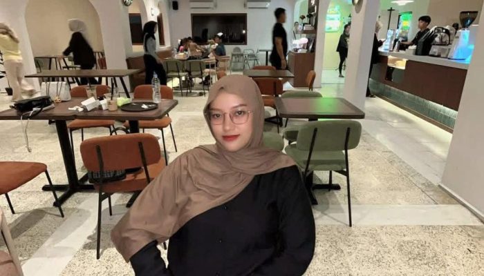 Demi Kuliah S2, Guru Honorer Asal Toili Sukses Raup Jutaan dari Jual Beli Emas